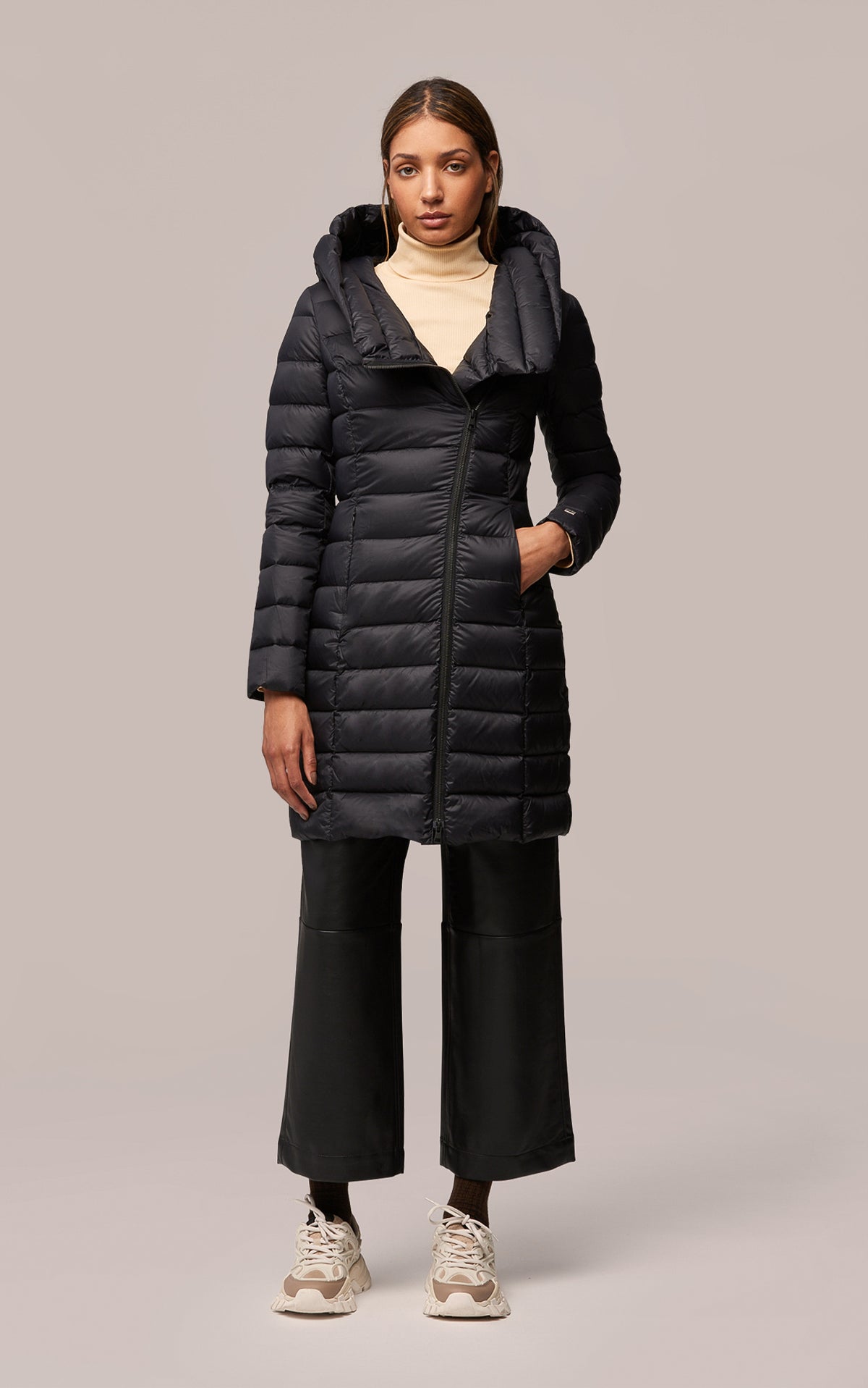 Light Down Jackets & Kyo Women US | Soia for